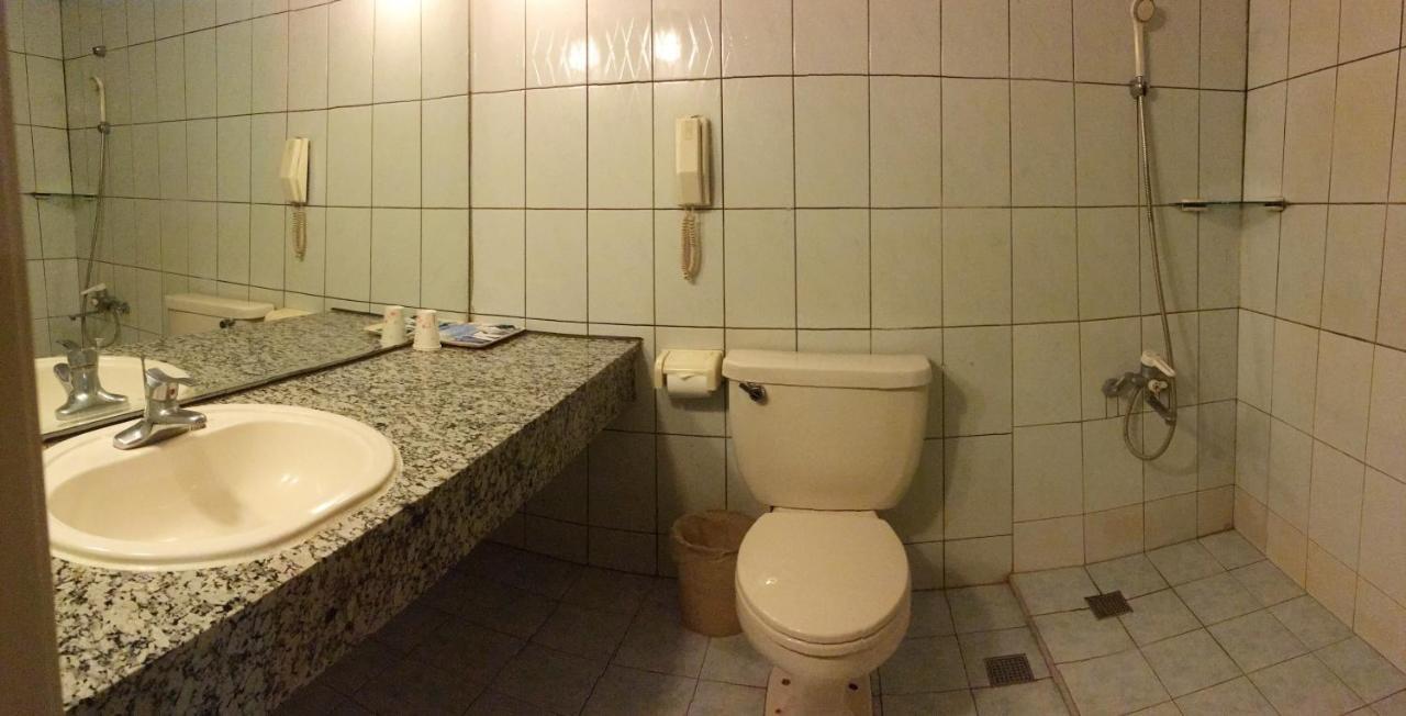 文南哥爸妻夫飯店 Hotel Tainan Eksteriør billede